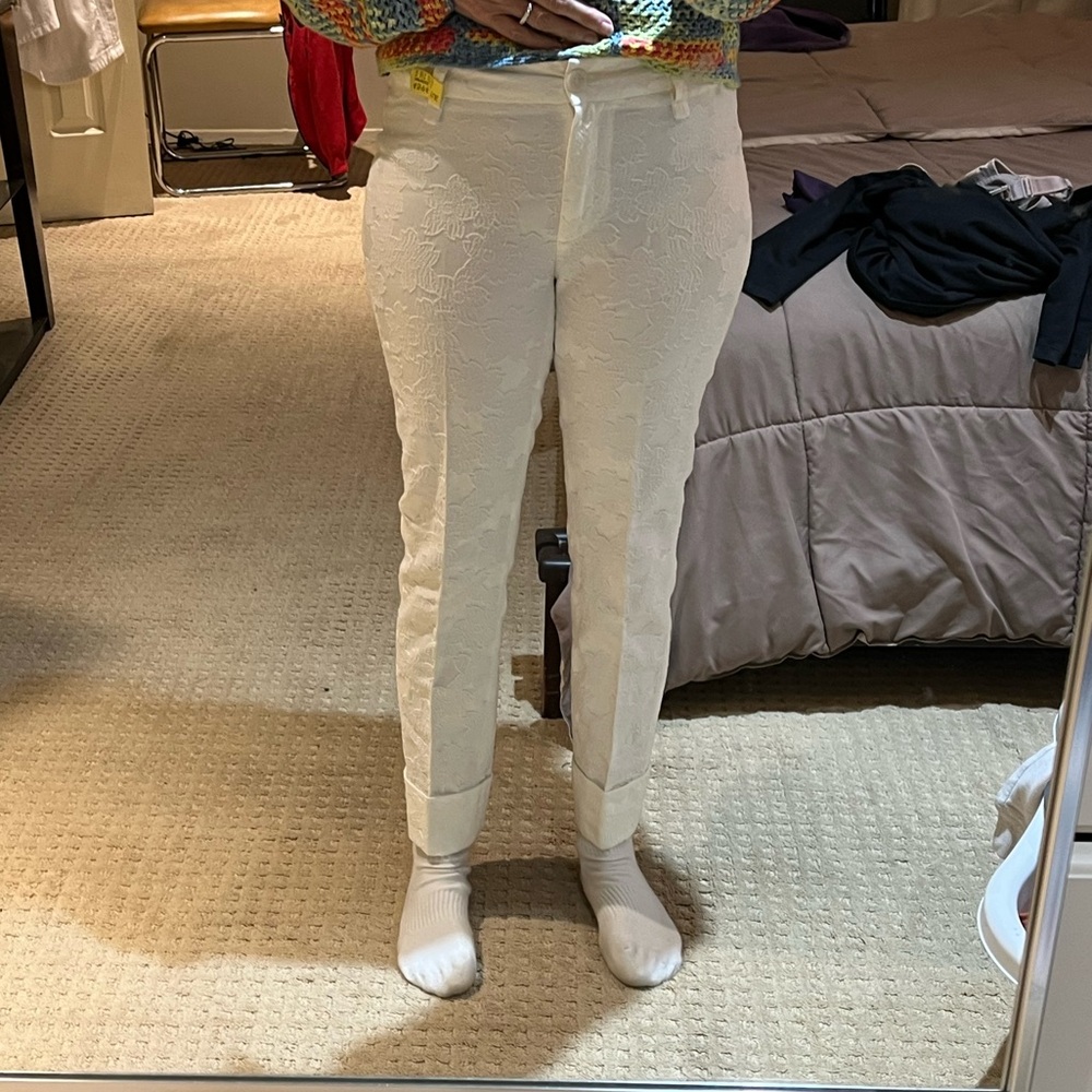 Via Masini 80 Firenze Floral Lace Rolled Cuff Pants.